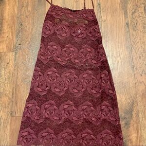 𝅺NATORI burgundy lace nightie. Size S